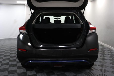 Nissan LEAF LAUNCH EDITION 14