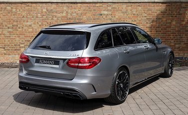 Mercedes-Benz C63 S Estate 4