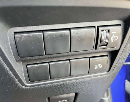 Toyota Yaris 1.5 Yaris Icon HEV CVT 5dr 56