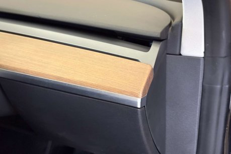 Tesla Model 3 (Dual Motor) Long Range Saloon 4dr Electric Auto 4WDE (346 ps) 56