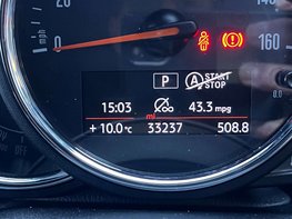 Mini Hatch 1.5 Cooper Sport Auto 3dr 24