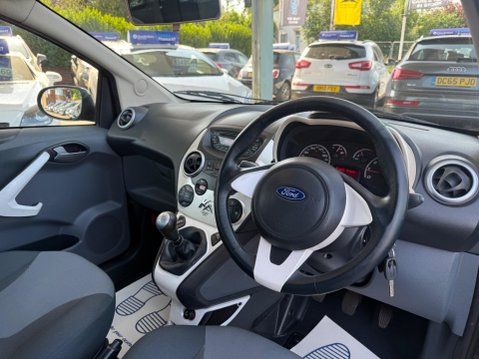 Ford Ka 1.2 Titanium Euro 4 3dr 27