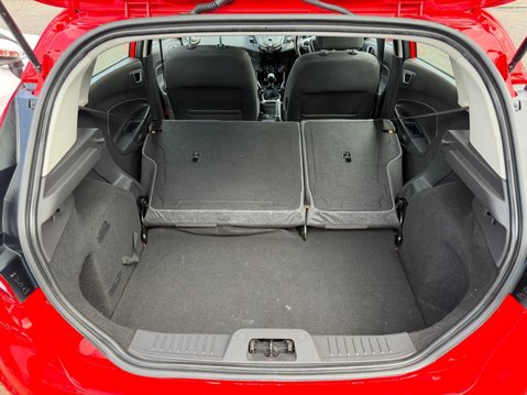 Ford Fiesta 1.0T EcoBoost Zetec Euro 5 (s/s) 5dr 18
