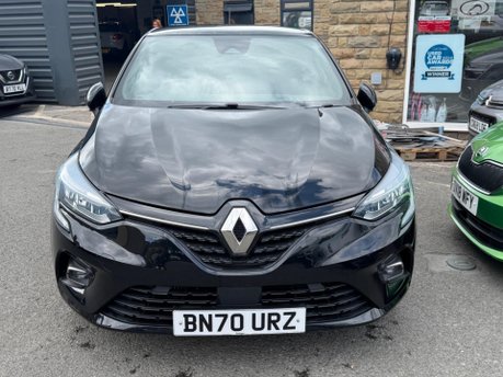 Renault Clio ICONIC TCE BOSE 4