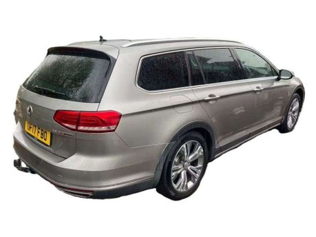 Volkswagen Passat 2.0 TDI Alltrack Estate 5dr Diesel DSG 4Motion Euro 6 (s/s) (190 ps) 4