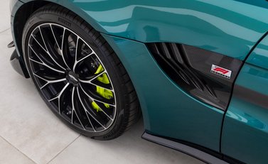 Aston Martin V8 Vantage Roadster F1 Edition 27