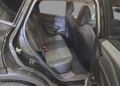 Nissan Qashqai 1.3 DIG-T MHEV N-Connecta SUV 5dr Petrol Hybrid XTRON Euro 6 (s/s) (158 ps) 9