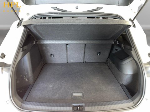 Volkswagen Tiguan 1.5 TSI eHybrid 19.7kWh R-Line SUV 5dr Petrol Plug-in Hybrid DSG Euro 6 (s/ 21