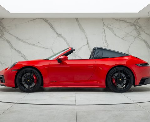 Porsche 911 Targa 4 GTS (992) 