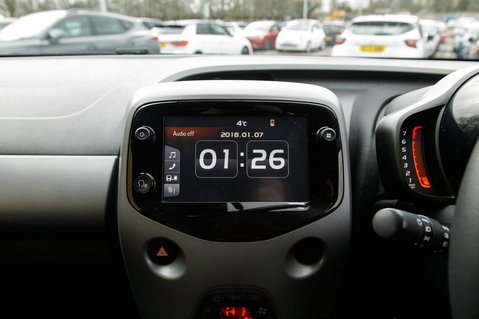 Toyota Aygo VVT-I X-TREND TSS 21