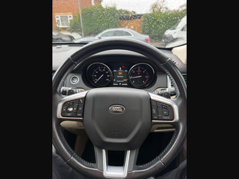 Land Rover Discovery Sport 2.0 TD4 HSE Auto 4WD Euro 6 (s/s) 5dr 25