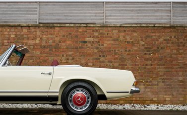 Mercedes-Benz SL Class SL Pagoda 29