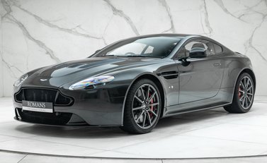 Aston Martin V12 Vantage S 1