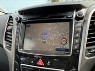 Hyundai i30 CRDI SE NAV BLUE DRIVE 12