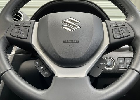 Suzuki Vitara SZ5 BOOSTERJET ALLGRIP MHEV 19