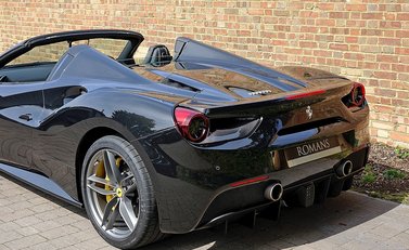 Ferrari 488 Spider 10