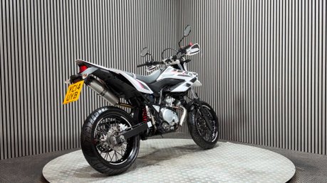 Yamaha WR125 2014 ONLY 11K 1 OWNER SUPERMOTO 125CC 15BHP ENDURO BIKE 2