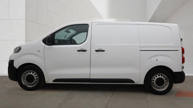 Peugeot Expert MWB L2H1 Professional 2700 Air Con Sensors Tow Bar EURO 6 NO VAT 7