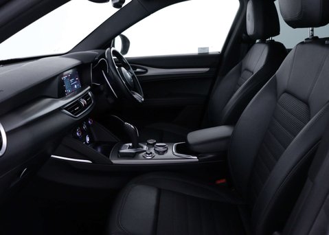 Alfa Romeo Stelvio 2.0 Stelvio Sprint TB AWD Auto 4WD 5dr 40