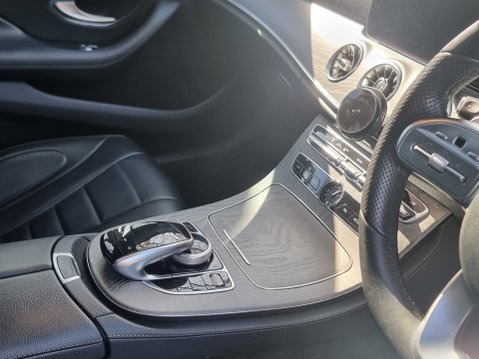 Mercedes-Benz CLS CLS 350 D 4MATIC AMG LINE PREMIUM PLUS 28