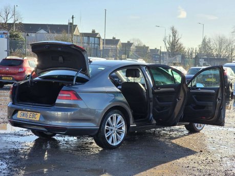 Volkswagen Passat 2.0 TDI BlueMotion Tech GT Saloon 4dr Diesel DSG Euro 6 (s/s) (150 ps) 19