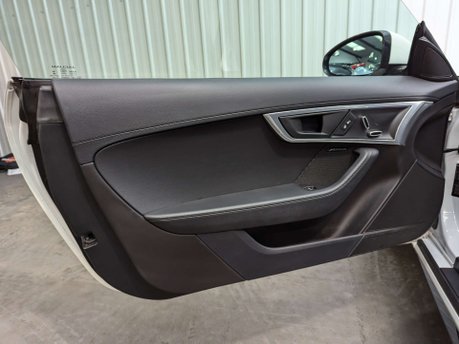 Jaguar F-Type 3.0 F-Type V6 R-Dynamic Auto 3dr 59