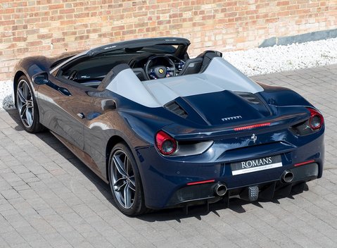 Ferrari 488 Spider 11