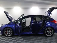 Ford Focus ST-LINE X 6