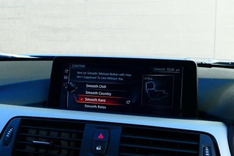BMW 3 Series 2.0 320i M Sport Auto 5dr 23