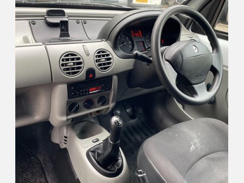 Renault Kangoo 1.5 TD dCi SL17 70 Refrigerated Van 3dr (GRP) 23