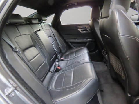 Jaguar XF 2.0d R-Sport Auto Euro 6 (s/s) 4dr 13