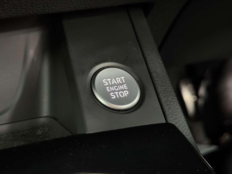 Audi A4 2.0 TDI 35 Black Edition Saloon 4dr Diesel S Tronic Euro 6 (s/s) (163 ps) 45