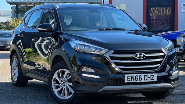 Hyundai TUCSON 2.0 CRDi SE Nav SUV 5dr Diesel Manual 4WD Euro 6 (136 ps) Service History
