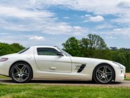 Mercedes-Benz SLS Coupe 4
