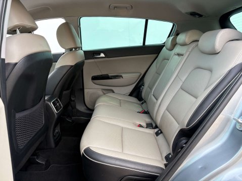 Kia Sportage 1.6 Sportage Platinum Edition ISG 5dr 70