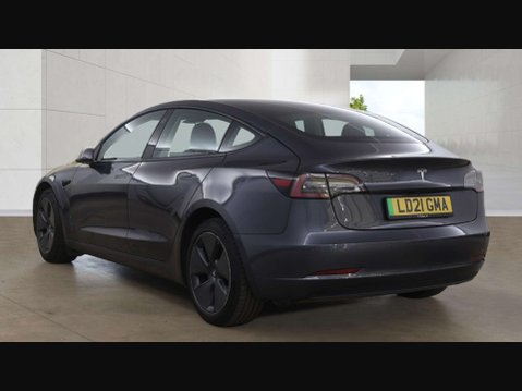 Tesla Model 3 Model 3 Standard Range + 4dr 3