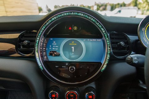 Mini Hatch COOPER S LEVEL 2 24