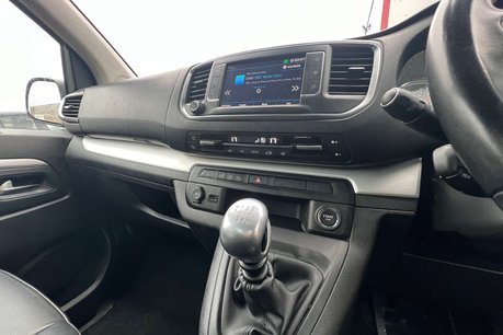 Peugeot Traveller 2.0 BlueHDi Allure Standard MPV 5dr Diesel Manual MWB Euro 6 (s/s) (150 ps) 40
