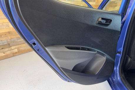 Hyundai i10 1.0 SE Hatchback 5dr Petrol Manual Euro 6 (67 ps) 49