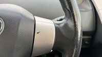 Toyota Yaris 1.3 VVT-i TR Hatchback 5dr Petrol Manual (141 g/km, 85 bhp) 31