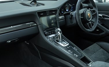 Porsche 911 GT3 (991.2) 15