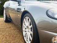 Aston Martin Vanquish V12 S 14