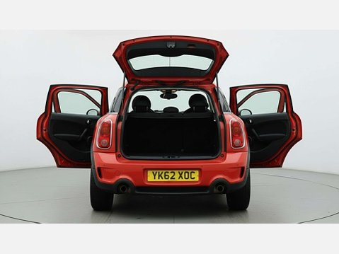 Mini Countryman 2.0 Cooper SD SUV 5dr Diesel Auto ALL4 Euro 5 (143 ps) 7