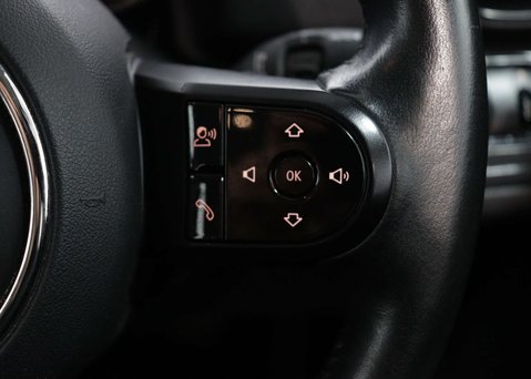 Mini Countryman 1.5 Countryman Cooper Classic Auto 5dr 29