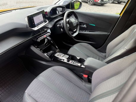 Peugeot 208 1.2 208 Allure Premium + PureTech S/S Auto 5dr 41