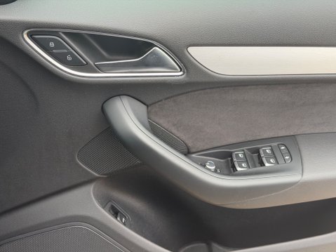 Audi Q3 TFSI QUATTRO S LINE PLUS 25