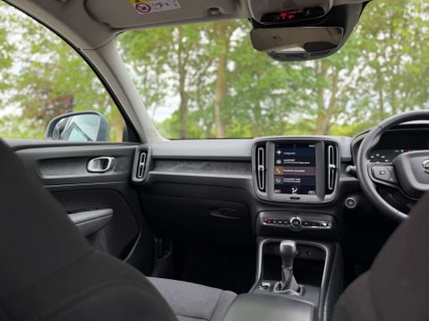 Volvo XC40 1.5 XC40 Momentum Core T2 5dr 18