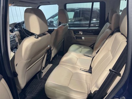 Land Rover Discovery 3.0 Discovery HSE SDV6 Auto 4WD 5dr 13