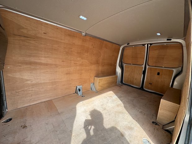 Volkswagen Transporter LWB L2H1 Low Roof Highline T30 Air Con Alloys Camera 11