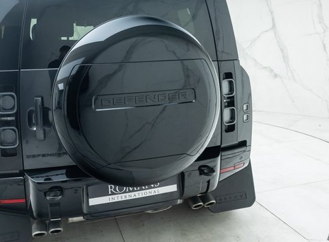 Land Rover Defender 90 V8 P525 31